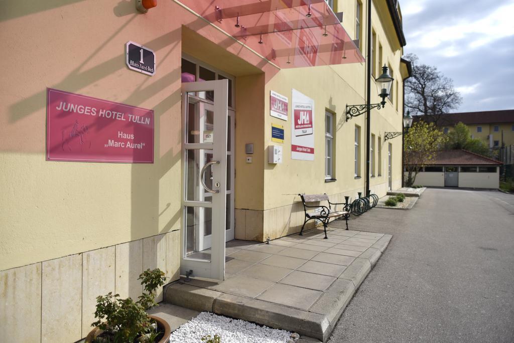 Junges Hotel Tulln トゥルン エクステリア 写真